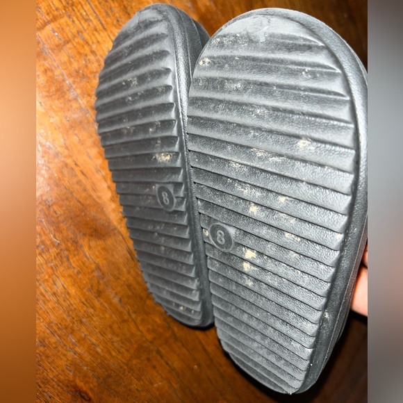 Cat & Jack black slip on shoes size 9C toddler - Picture 6 of 6